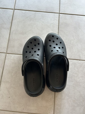 Crocs πέδιλα πλατφόρμες σαν καινούργιο, μέγεθος 43, μαύρα