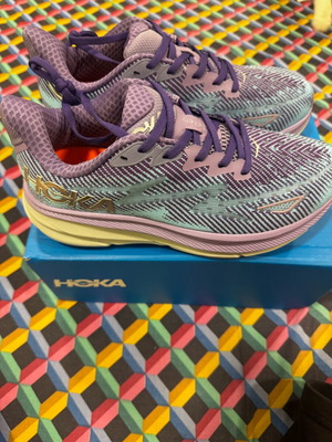 Hoka Clifton 9 καινούργια αθλητικά παπούτσια πολύχρωμα μέγεθος 40