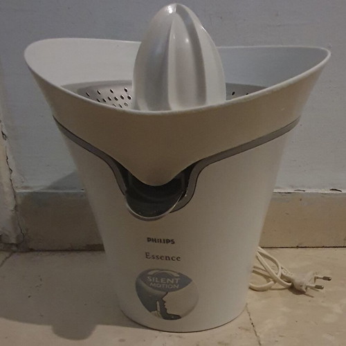Philips Essence electric lemon squeezer like new