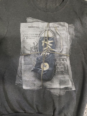 Sweatshirt gray size M like new with modern design