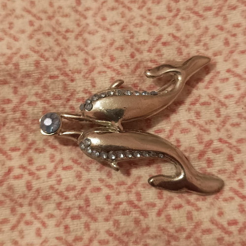 Women's brooch like new, elegant design