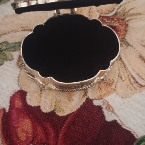 Jewelry box like new
