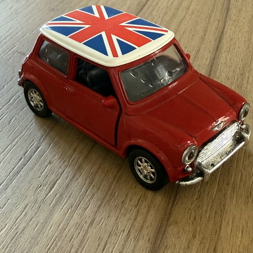 Mini Cooper die cast model with opening doors, like new