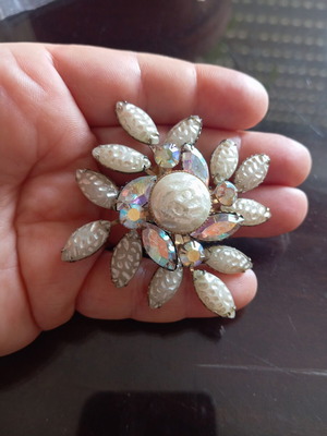 Vintage brooch with lava glass