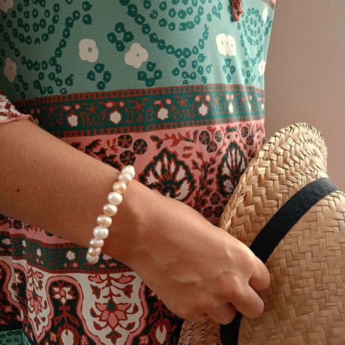 Bracelet with large baroque pearls new in salmon and white colors