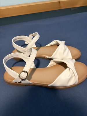 White sandals size 40, like new