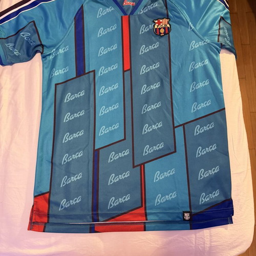 Barcelona Retro Jersey large size, like new, authentic