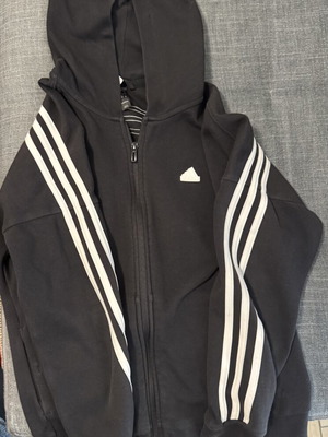 Adidas kids jacket like new, size 152, black