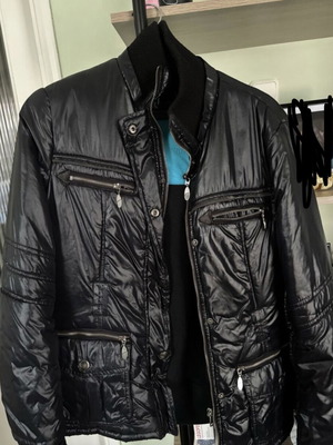 Black jacket like new, size L