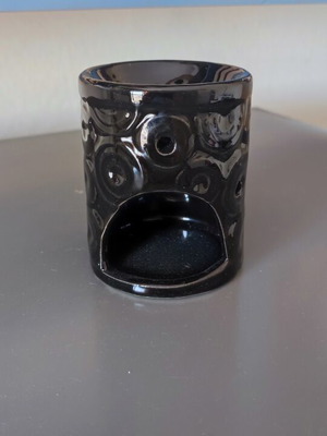 Aromatistis black small with circles, new