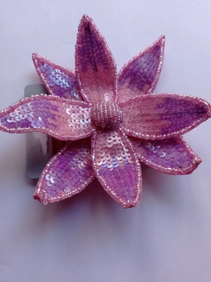 Μεγάλη καρφίτσα με πούλιες και χάντρες καινούργια, ροζ