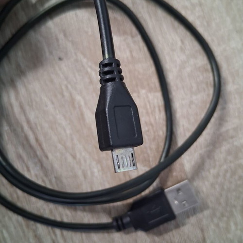 Micro USB cables used, pack of 4 for charging and data transfer