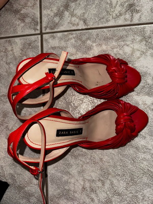 Zara basic vintage sandals size 38 red used