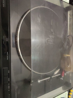 Dual CS 2215 high precision belt drive turntable used