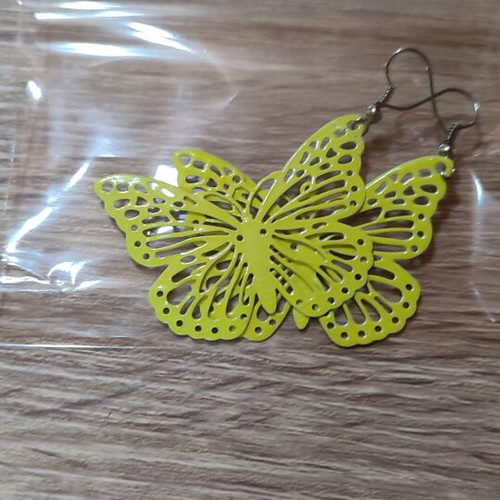 Hanging earrings new, yellow metal