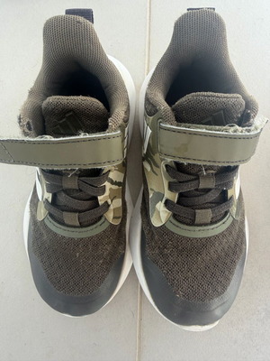 Adidas kids athletic shoes used, size 29, white and green