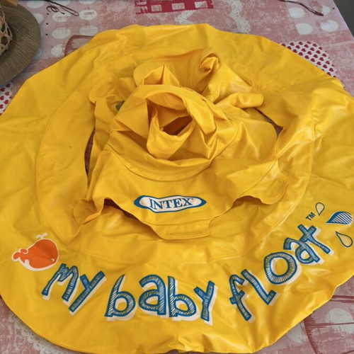 Baby float ring used for small children