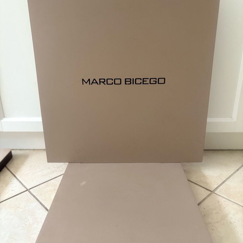 Marco Bicego display stands used, set of two