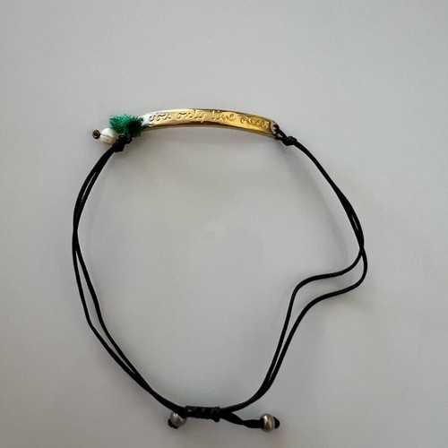 Bracelet with stainless steel element and pearl