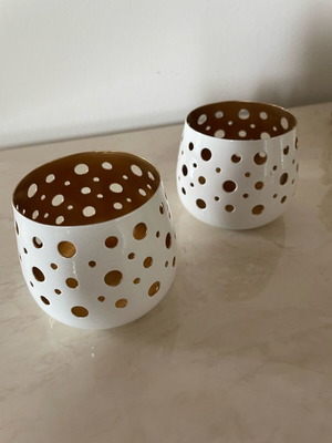 Tealight holders set of 2 white metal like new
