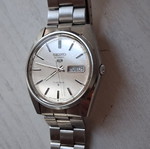 Seiko automatic wristwatch with original domed crystal, grey silver