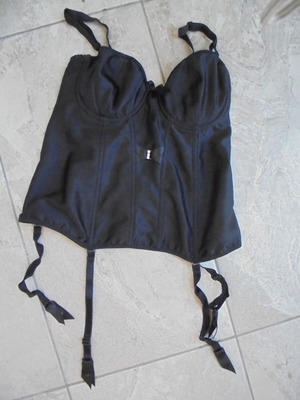 Satin corset black used with garters, size 70C