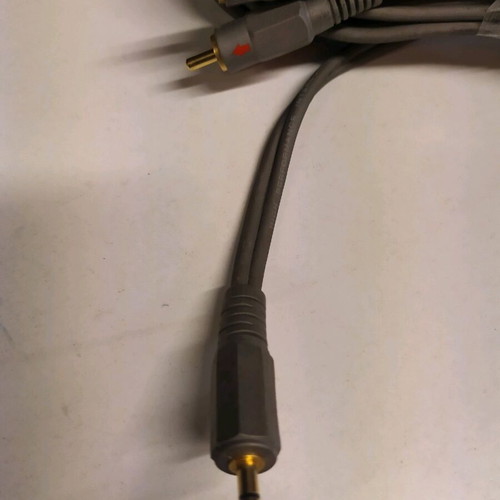 Cable 3 meters length like new