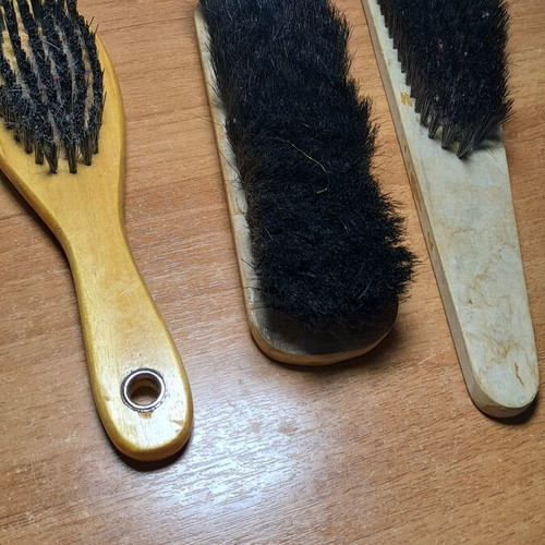 Care brushes used, pack