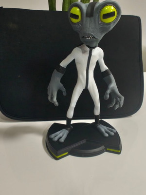 Ben 10 Alien Grey Matter miniature new