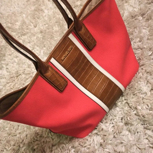Michael Kors Greenwich Large Tote new with tags, coral reef