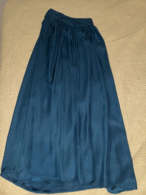 Maxi skirt petrol with elastic waist Bershka like new, size S