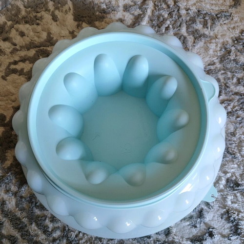 Tupperware jelly mold new