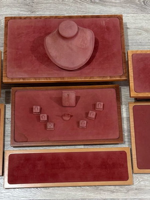 Jewelry display used