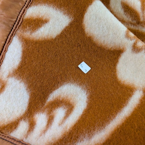 Double-sided smooth wool blanket 220x200 like new