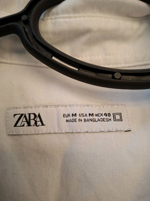 Ανδρικό πουκάμισο Zara άσπρο σαν καινούργιο, μέγεθος M