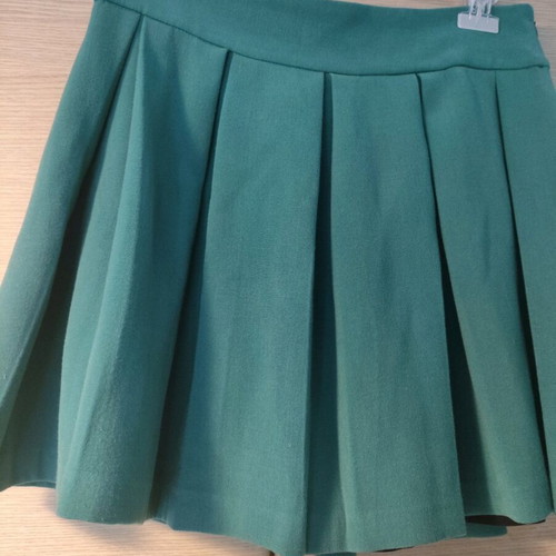 Billy Sabbado pleated klos skirt like new, xl, thick fabric