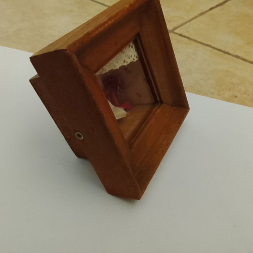 Vintage 3D Sewing Miniature Frame used