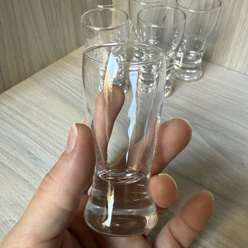 Shot glasses set of 6, like new, glass