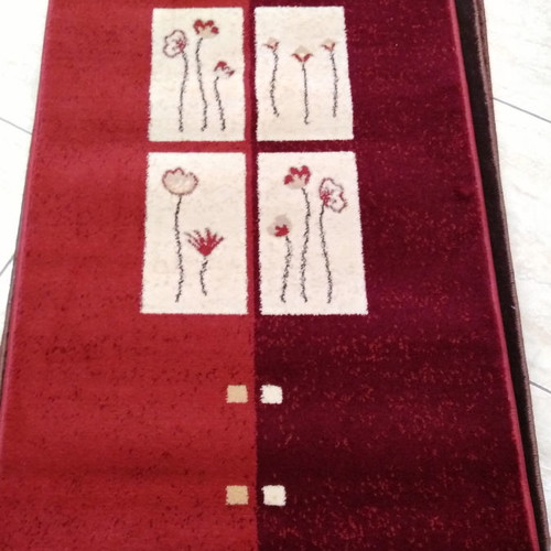 Bedroom rug set 3 pieces new, brick red, burgundy, ecru