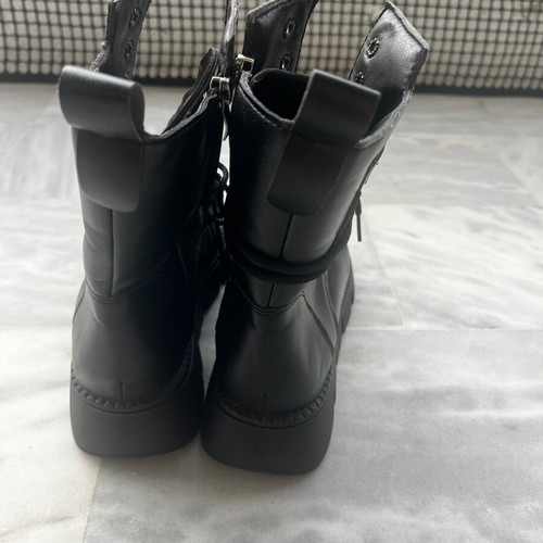 Kaiser black boots narrow fit, size 40, new