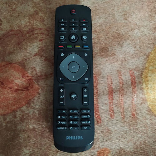 Philips 32-Inch TV like new, 2020 model, non-smart