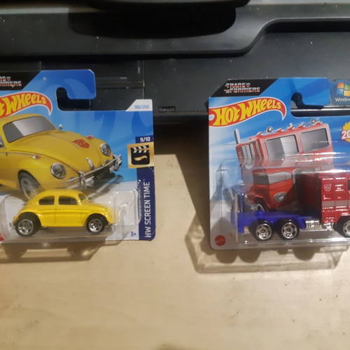 Hot Wheels Transformers pack of 2 Optimus Prime & Bumblebee