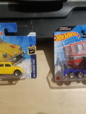 Hot Wheels Transformers pack of 2 Optimus Prime & Bumblebee
