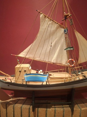 Large Handmade Wooden Ship Model Leudo Trechantiri like new