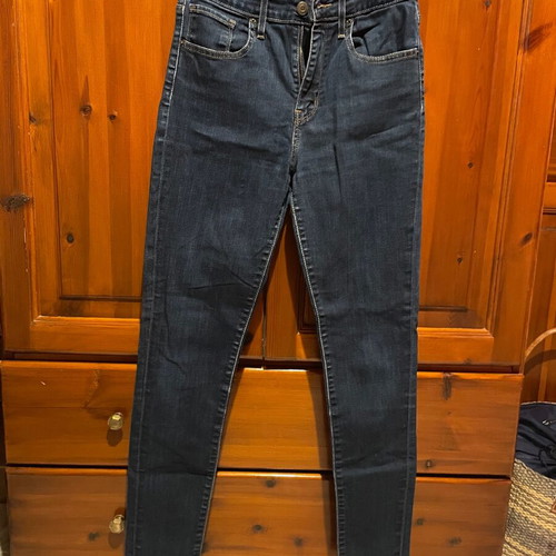 Levi’s jeans slim fit, like new, size S
