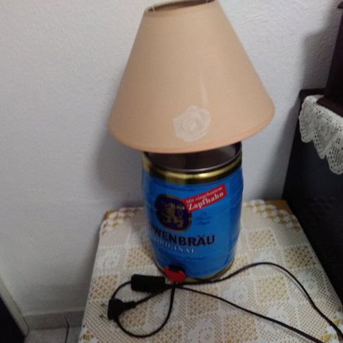 Desk lamp refurbished from 5-liter beer keg