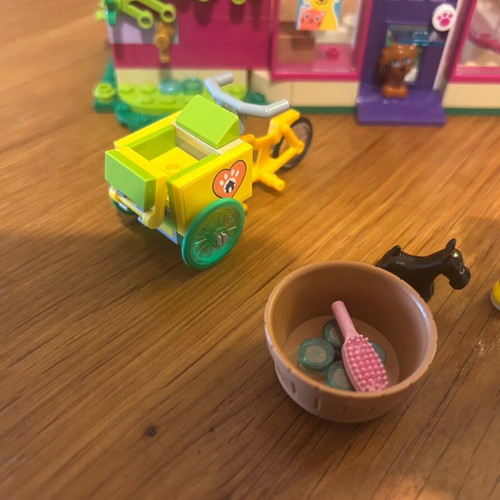 Lego Friends 41699 pet adoption cafe like new with instruction leaflet