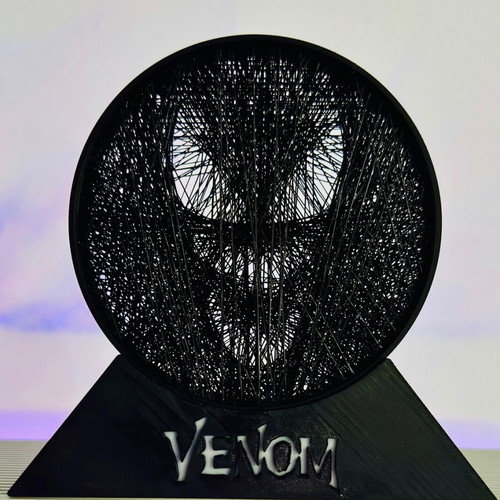 Venom String-Art Marvel like new