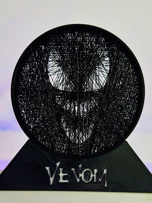 Venom String-Art Marvel like new