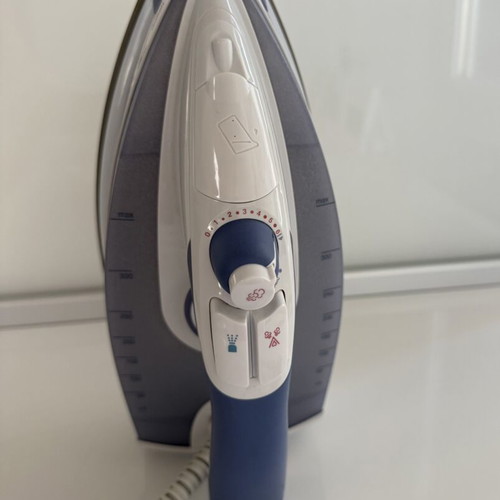 Braun TexStyle Control steam iron 2400 W used without original box